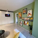 Apartment Haven - Downtown With Art Deco Design *
