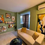 Haven - Downtown With Art Deco Design Apartment *