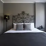 Haven - Downtown With Art Deco Design Apartment
