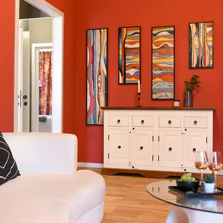 Haven - Downtown With Art Deco Design *